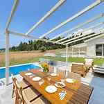 Anastasia Villa Elani